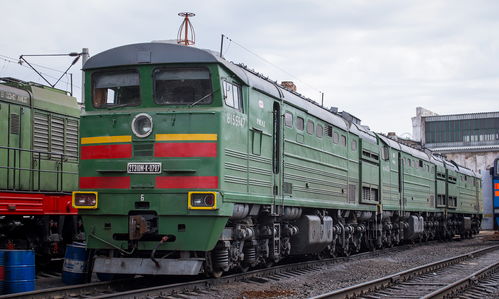 利用既有2te10m型内燃机车改造而来的俄罗斯铁路3te10mo mko型内燃机车